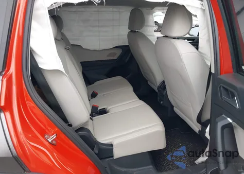 2019 Volkswagen Tiguan 2.0T Se/2.0T Sel/2.0T Sel R-Line/2.0T Sel R-Line Black z USA, uszkodzony, nr VIN 3VV2B7AX0KM131793